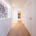Apartmanhotel Les Camuches De La Banque - Privatifs De 35 A 75 M2 Avec Patios - Centre 4*
